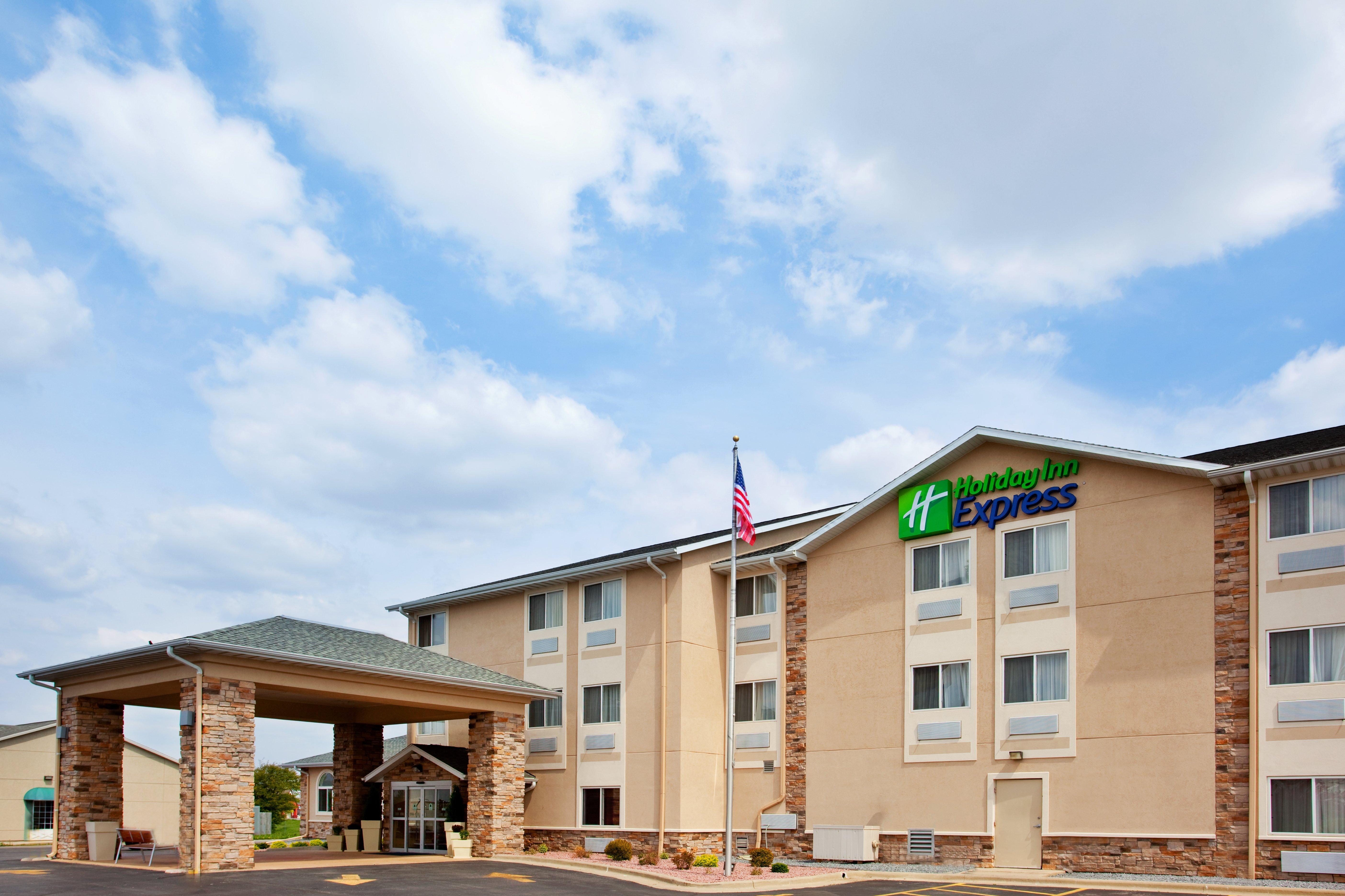 Holiday Inn Express Tuscola Екстер'єр фото